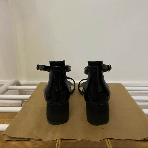 [SOLD] JIPI JAPA black patent leather sandals - Picture 7 of 7